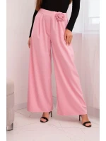 Dámske elegantné nohavice so širokými nohavicami a ozdobným kvetom candy pink