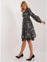 LK SK 509565 šaty.07 čierna a strieborná