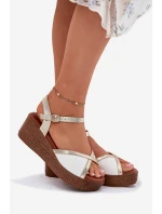 Sandały Damskie Na Koturnie S.Barski PL51-324 Biało-Złote