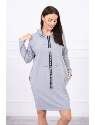 Šaty s kravatou šedej