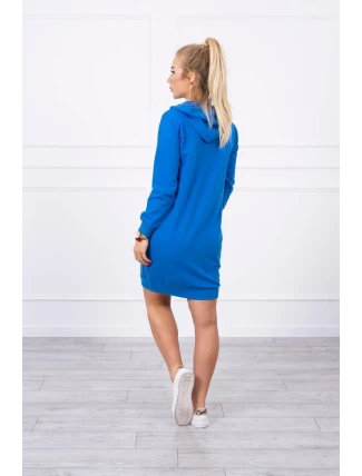 Šaty s kapucňou nevädza