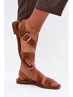 Dámské sandály na nízkém podpatku se zlatou sponou Camel Verissea