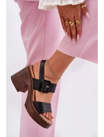 Sandały Damskie Na Masywnym Obcasie I Platformie Vinceza 17387 Czarne