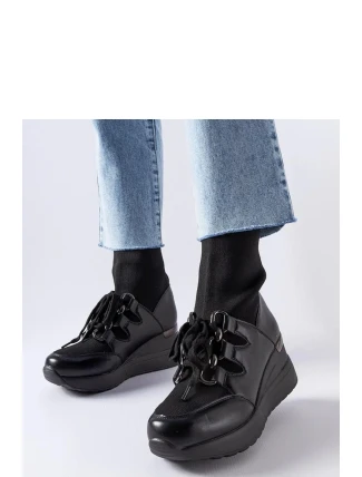 Topánky na klinovom podpätku model 206574 Solea