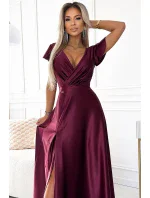411-10 CRYSTAL saténové dlhé šaty s výstrihom - bordové 411-10 CRYSTAL saténové dlhé šaty s výstrihom - bordové