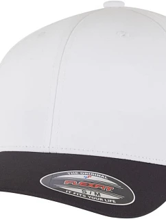Flexfit 9295 6-panelová čiapka s kšiltom „Water Repellent“ 55.9295 čierna/biela