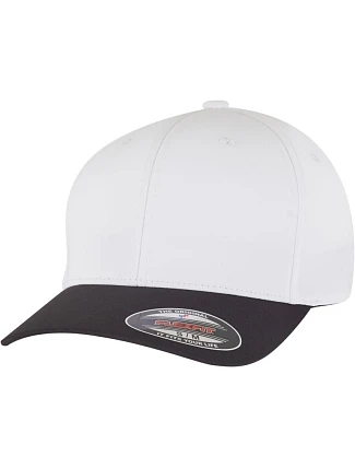 Flexfit 9295 6-panelová čiapka s kšiltom „Water Repellent“ 55.9295 čierna/biela