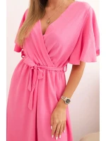 Šaty so skladaným výstrihom svetlo ružové