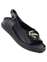 Dámske kožené sandále na platforme čierne S.Barski 61-6047