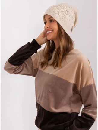 AT CZ 23250 cap.01P svetlo béžová