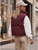 Dámska prešívaná zateplená krátka vesta v bordovej farbe FashionStreet TY5971