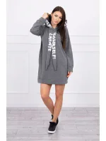 Oversize šaty s kapucňou v grafitovej farbe