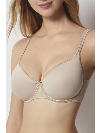 Selene Fabiola farba: tierra