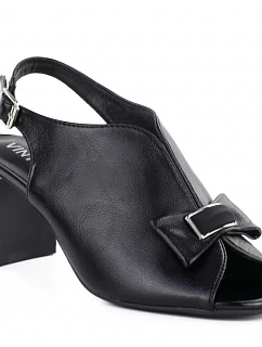 Dámske čierne sandále na podpätku s mašľou Jezzi RMR25112-3