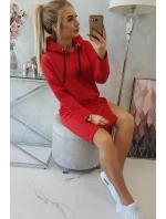 Šaty s kapucňou a bočným rázporkom červené Šaty s kapucňou a bočným rázporkom červené