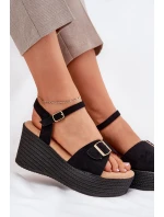 Sandały Damskie Na Koturnie Z Klamrą Czarne Liniella