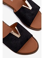 Dámské ploché nazouváky s ozdobným detailem V Černé Nelmira