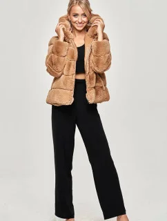 Krátka bunda v karamelovej farbe s kapucňou (GSQ2169B)