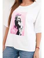 Dámska bavlnená blúzka oversize s krátkymi rukávmi a módnou potlačou biela Dámska bavlnená blúzka oversize s krátkymi rukávmi a módnou potlačou biela