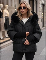 Čierna dámska zimná prešívaná bunda s kožušinou FashionStreet TY5741 Čierna dámska zimná prešívaná bunda s kožušinou FashionStreet TY5741