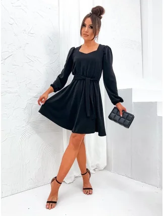 Elegantné šaty s rozšíreným spodným dielom čierne (8249) Elegantné šaty s rozšíreným spodným dielom čierne (8249)