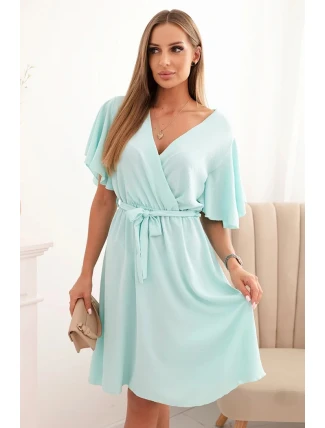 Šaty so skladaným výstrihom mätovej farby