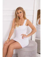 Šaty bez ramienok s volánikom bielej