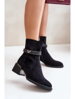 Ocieplane Botki Damskie Na Niskim Obcasie Z Ozdobnymi Paskami D&A MR880-027 Czarne