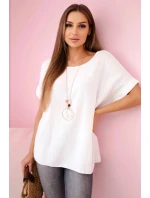 Mušelínová blúzka s náhrdelníkom biela