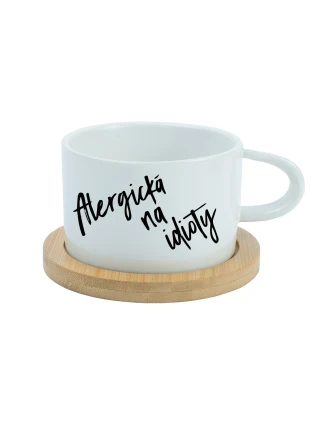 ALERGICKÁ NA IDIOTY - bílý hrníček makronka 200 ml