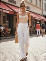 Dámske biele nohavice so širokými nohavicami FashionStreet UY3076 Dámske biele nohavice so širokými nohavicami FashionStreet UY3076