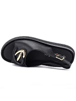 Dámske kožené sandále na platforme čierne S.Barski 61-6047