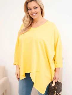 Dámska bavlnená blúzka v nadmernej veľkosti s asymetrickým lemom a výstrihom do V