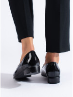 Krásne čierne dámske topánky s plochým podpätkom