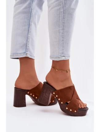 Dámské sandály na podpatku se zlatými přezkami Camel Nerelle