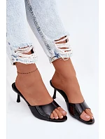 Sandály z umělé kůže na jehlovém podpatku Zlaté Melissea
