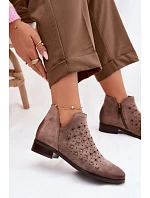 Dámské perforované kotníkové boty na nízkém podpatku Vinceza 58626 tmavě béžové