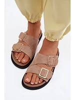 Dámské pantofle z imitace semiše s zlatými přezkami tmavě béžové Selissea