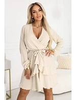 671-1 Zmyselné mini šaty s obálkovým výstrihom - béžové