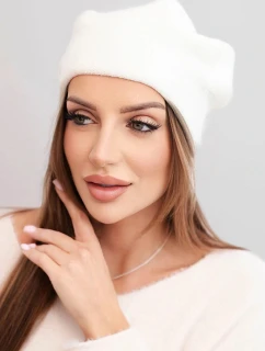 Dámska klasická hladká vlnená čiapka K420 ecru