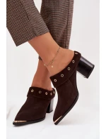 Žabky na podpätku model 225359 Krok vo veľkom štýle Žabky na podpätku model 225359 Krok vo veľkom štýle