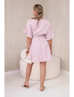Mušelínové šaty s pásom tmavoružové