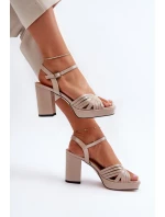 Lakierowane Sandały Damskie Na Słupku Beżowe D&A MR38-668