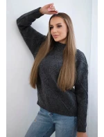 Sveter položený cez hlavu v diamantoch grafit