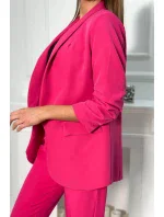 Elegantný set saka a nohavíc fuchsiovej farby