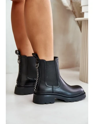 Kožené členkové topánky Chelsea s ozdobným reťazcom zateplené D&A Black Kožené členkové topánky Chelsea s ozdobným reťazcom zateplené D&A Black
