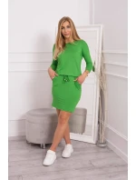 Svetlo zelené viskózové šaty s viazaním v páse