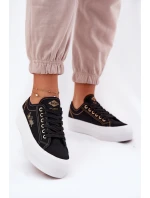 Dámske textilné tenisky na platforme Lee Cooper LCW-25-31-3431L black Dámske textilné tenisky na platforme Lee Cooper LCW-25-31-3431L black
