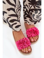 Klapki Damskie Na Platformie Z Ozdobnymi Kwiatkami Fuksja Tessara