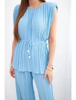 Dámska plisovaná súprava z viskózy s blúzkou na zaväzovanie a širokými nohavicami modrá
